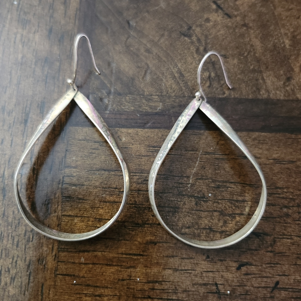 Silpada Do the Twist Open Teardrop Drop Earrings 925 Sterling Silver